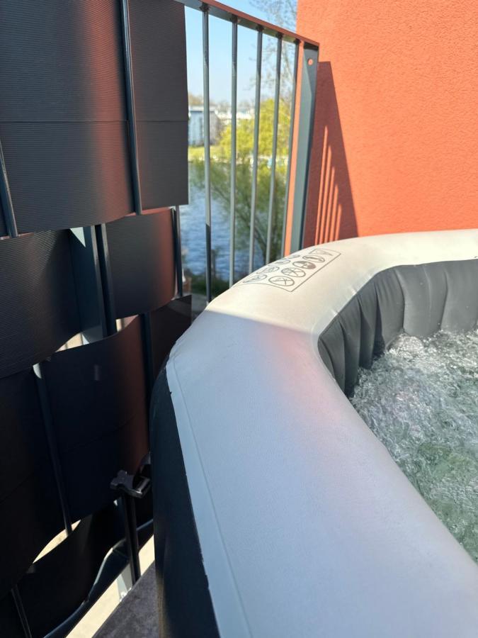Am Wasser Nahe Ber Mit Whirlpool & Kamin Appartamento *